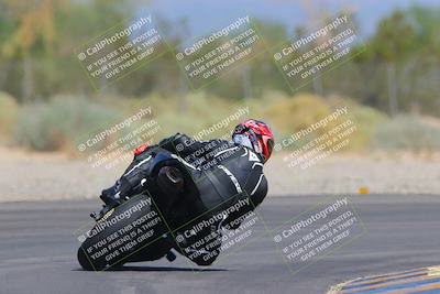 media/Sep-25-2023-Moto Forza (Mon) [[81ffa65e0a]]/B-C Group/Session 4 (Turn 2 Backside)/